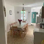 Feher Bagoly Vendeghaz * Kovacsszenaja