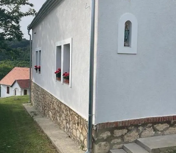 Fehér Bagoly Kovacsszenaja